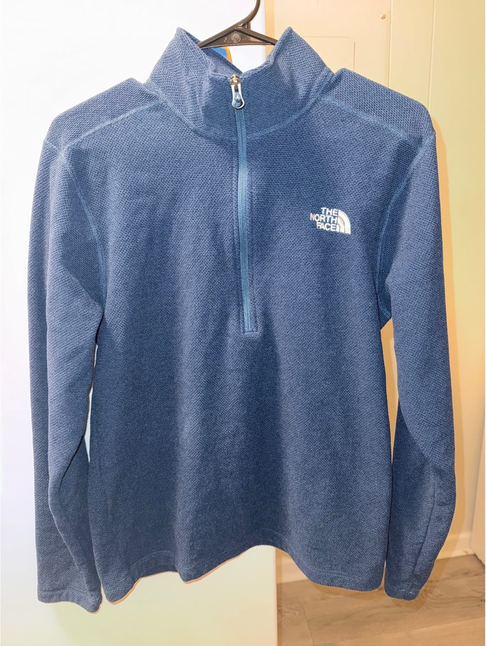 The North Face Blue Fleece Quarter-Zip Pullover, Men's Medium